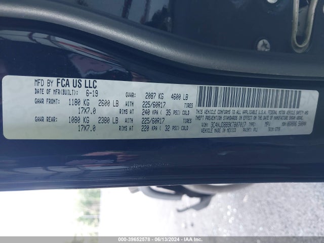 3C4NJDBB9KT807017 Jeep Compass Latitude 4x4