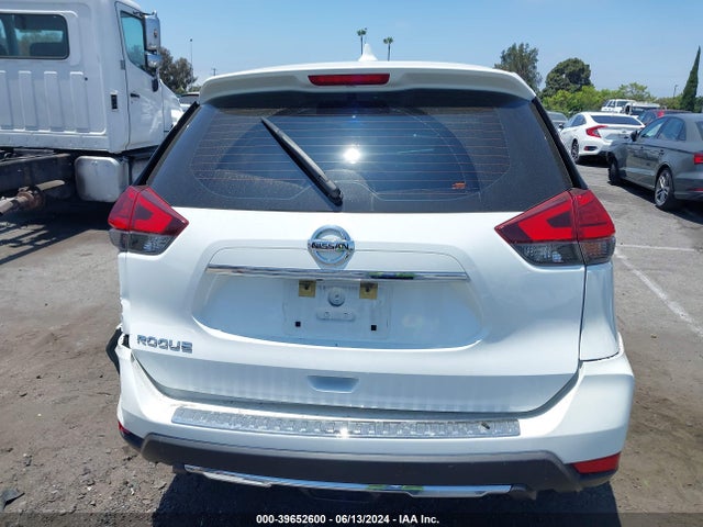 Nissan ROGUE S 2017 KNMAT2MTXHP515201 Image 16