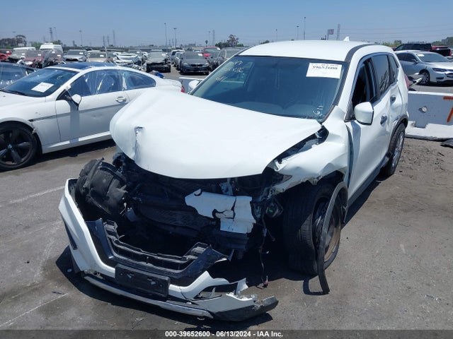 Nissan ROGUE S 2017 KNMAT2MTXHP515201 Image 2