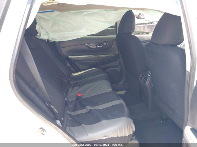 Nissan ROGUE S 2017 KNMAT2MTXHP515201 Image 8
