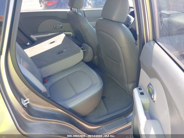 KIA Soul Ev + 2016 KNDJX3AE8G7007436 Image 8