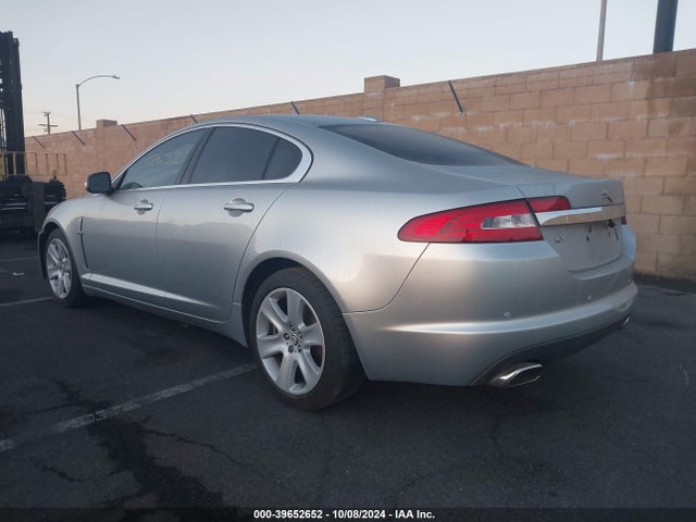 2009 JAGUAR XF SAJWA05B49HR08162 Photo 2