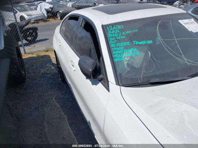 3MW69FF04P8D10661 BMW 330I