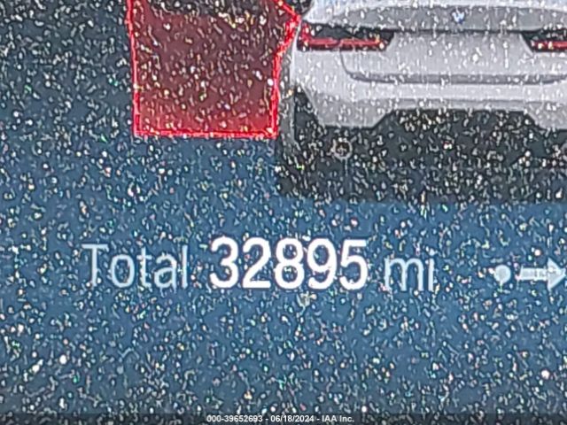 3MW69FF04P8D10661 BMW 330I