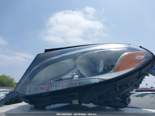 3MW69FF04P8D10661 BMW 330I