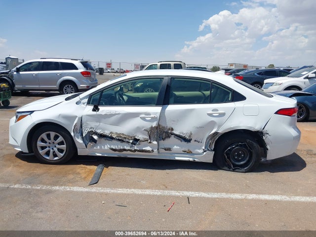 Toyota Corolla Hybrid Le 2024 JTDBCMFE3RJ021801 Image 14