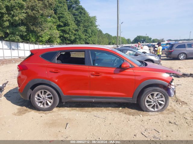 KM8J33A45GU090811 Hyundai TUCSON SE