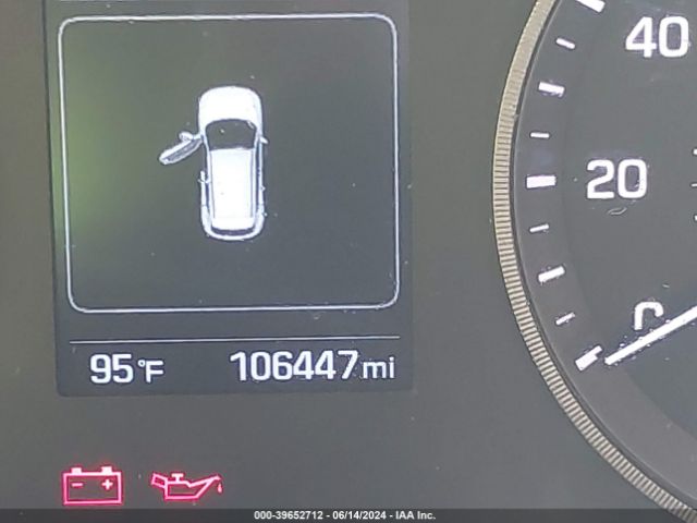 KM8J33A45GU090811 Hyundai TUCSON SE