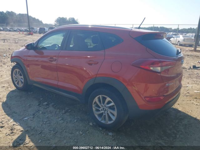 KM8J33A45GU090811 Hyundai TUCSON SE