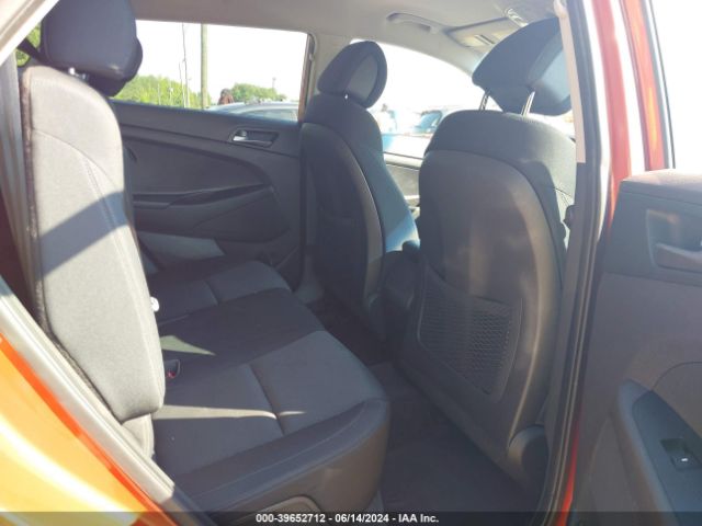 KM8J33A45GU090811 Hyundai TUCSON SE