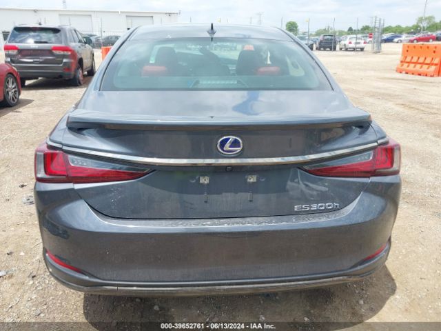 58AGA1C13NU018616 Lexus Es 300h F Sport