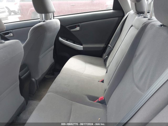 Toyota Prius Three 2015 JTDKN3DU1F1884297 Image 8