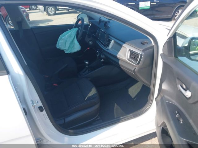 3KPA24AD8LE335445 KIA RIO LX