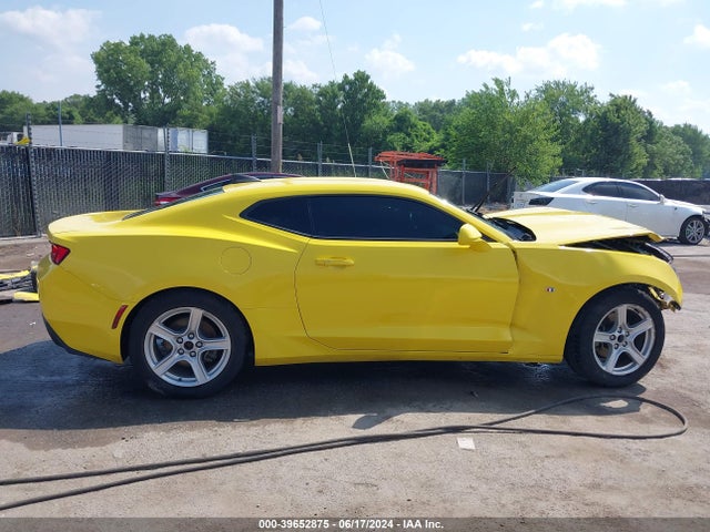 Chevrolet Camaro 1lt 2017 1G1FB1RS5H0113851 Image 13
