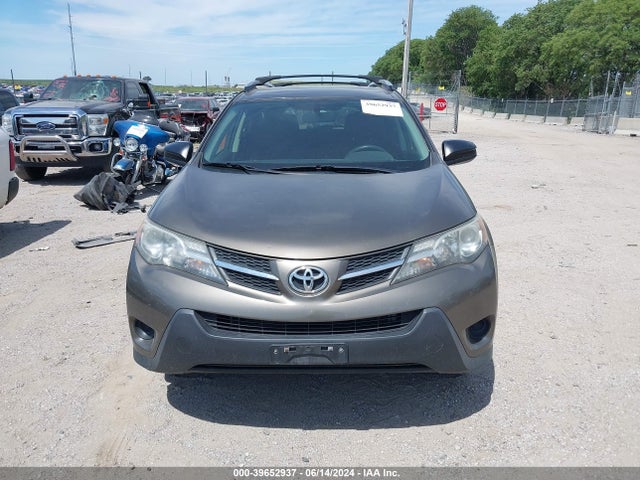 Toyota RAV4 LE 2015 JTMBFREV1FD164195 Image 12