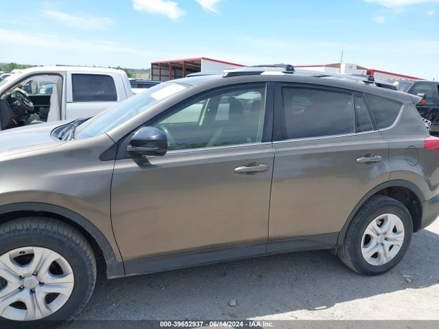 Toyota RAV4 LE 2015 JTMBFREV1FD164195 Image 14