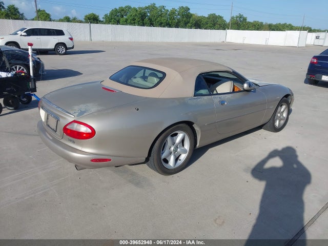 1997 JAGUAR XK8 SAJGX2742VC003326 Photo 3