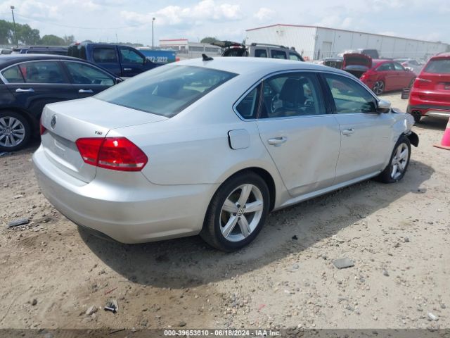 1VWAS7A3XEC027564 Volkswagen Passat 1.8t Wolfsburg Edition