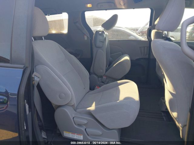 5TDKZ3DC1LS042747 Toyota SIENNA LE