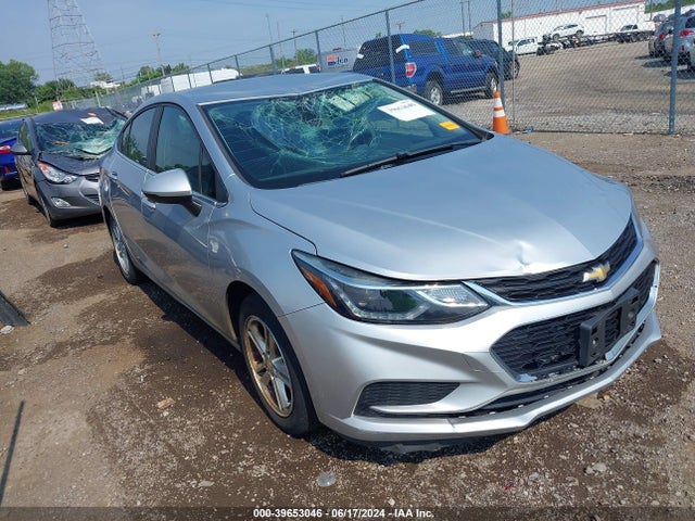 Chevrolet Cruze Lt Auto 2018 1G1BE5SM5J7199460 Image 1