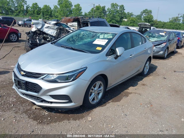 Chevrolet Cruze Lt Auto 2018 1G1BE5SM5J7199460 Image 2