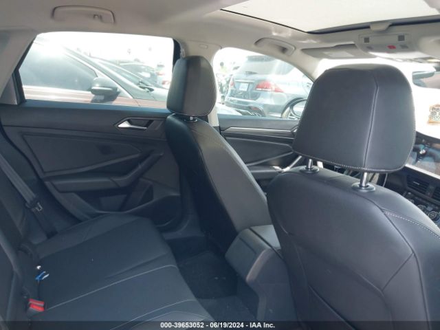 3VWE57BU5KM268071 Volkswagen Jetta 1.4t Sel