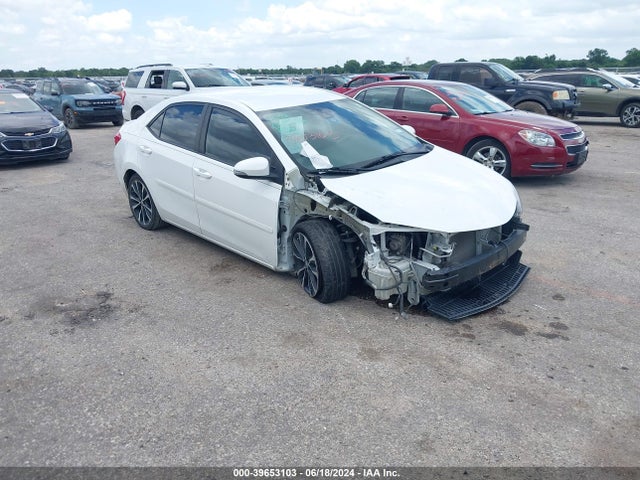 Toyota COROLLA SE 2018 5YFBURHE2JP770550 main image