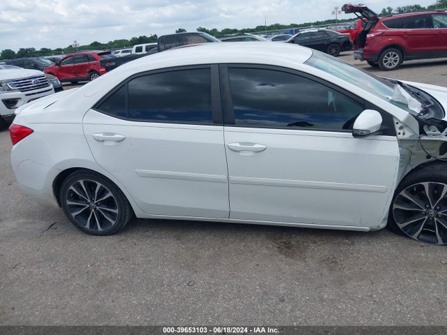 Toyota COROLLA SE 2018 5YFBURHE2JP770550 Image 14