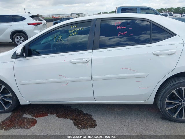 Toyota COROLLA SE 2018 5YFBURHE2JP770550 Image 15