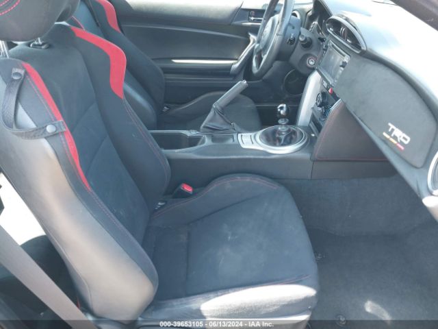 JF1ZNAA15E9702054 Scion FR-S