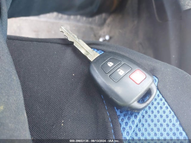 Toyota Prius C Two 2015 JTDKDTB3XF1096213 Image 11