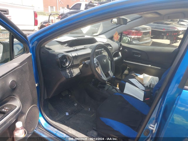 Toyota Prius C Two 2015 JTDKDTB3XF1096213 Image 5