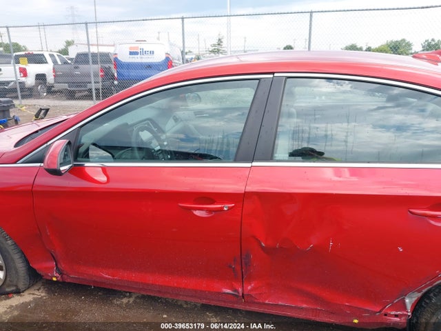 Hyundai SONATA SE 2019 5NPE24AF8KH790289 Image 15