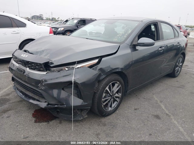 3KPF24AD8NE478162 KIA Forte Lxs