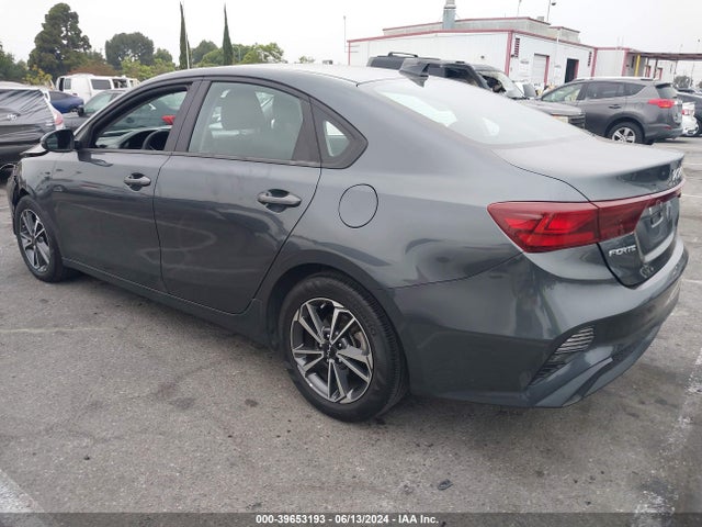 3KPF24AD8NE478162 KIA Forte Lxs