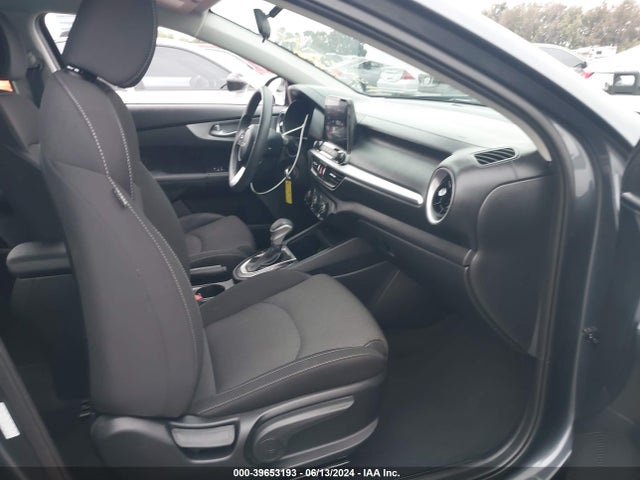3KPF24AD8NE478162 KIA Forte Lxs