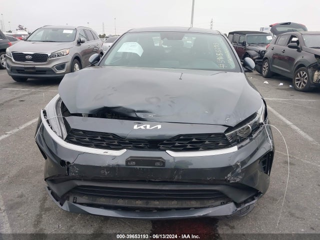 3KPF24AD8NE478162 KIA Forte Lxs