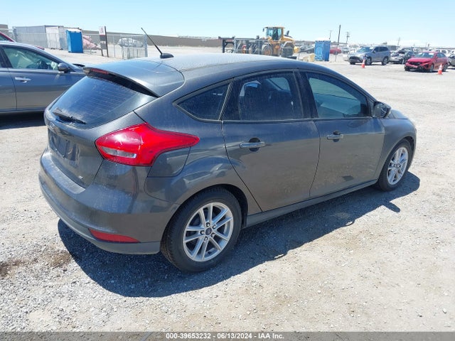 Ford FOCUS SE 2015 1FADP3K22FL326148 Image 4