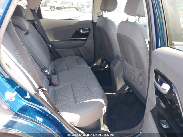 KIA Niro Lxs 2022 KNDCB3LC4N5545868 Image 8