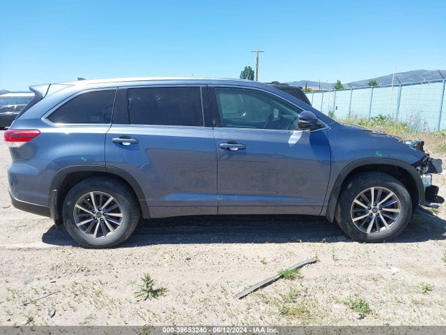 Toyota Highlander Xle 2017 5TDJZRFH2HS459180 Image 14