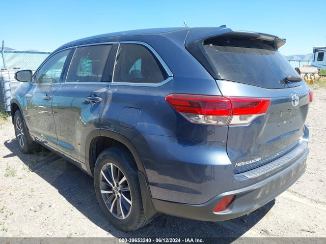 Toyota Highlander Xle 2017 5TDJZRFH2HS459180 Image 3