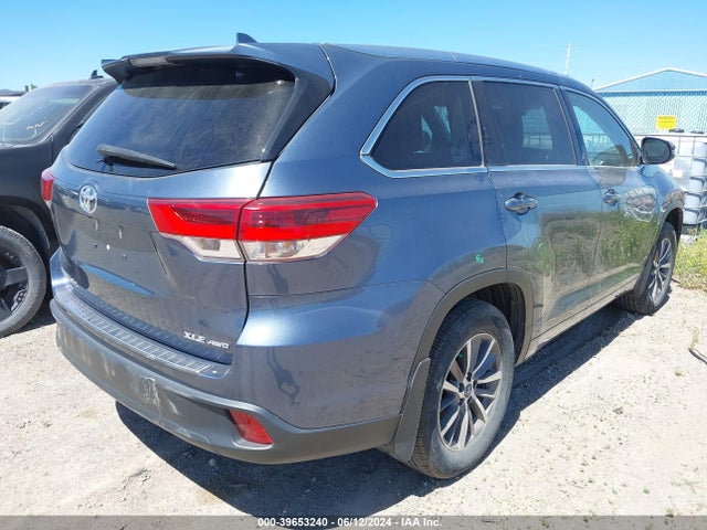 Toyota Highlander Xle 2017 5TDJZRFH2HS459180 Image 4