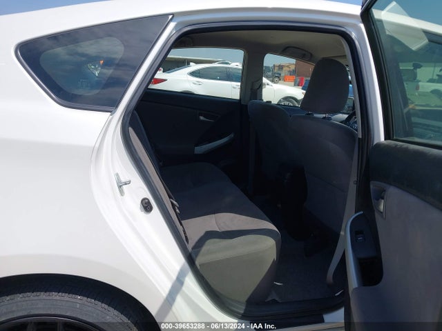 Toyota Prius Three 2015 JTDKN3DU5F0395052 Image 8