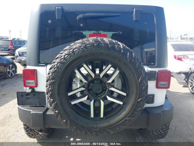 1C4BJWDG6JL816517 Jeep Wrangler Jk Unlimited Sport S 4x4