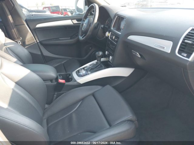 WA1M2AFPXHA060020 Audi Q5 2.0t Premium
