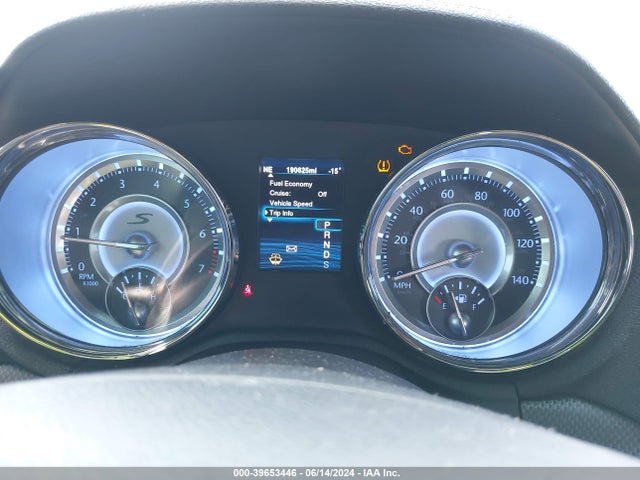 Chrysler 300 2014 2C3CCAGG2EH381600 Image 7