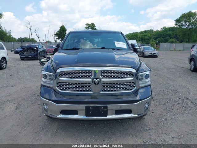 1C6RR7VTXHS592488 RAM 1500 Laramie  4x4 6'4 Box
