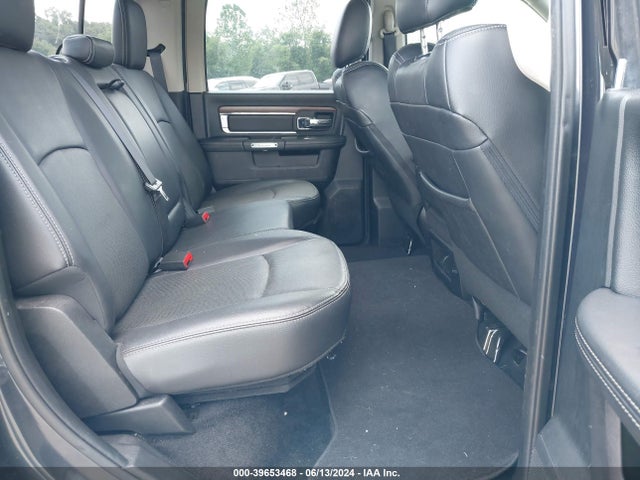 1C6RR7VTXHS592488 RAM 1500 Laramie  4x4 6'4 Box