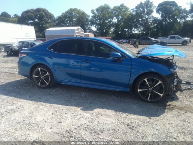 4T1B61HK6JU043427 Toyota CAMRY XSE