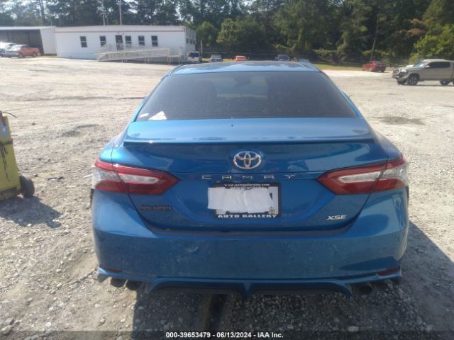 4T1B61HK6JU043427 Toyota CAMRY XSE